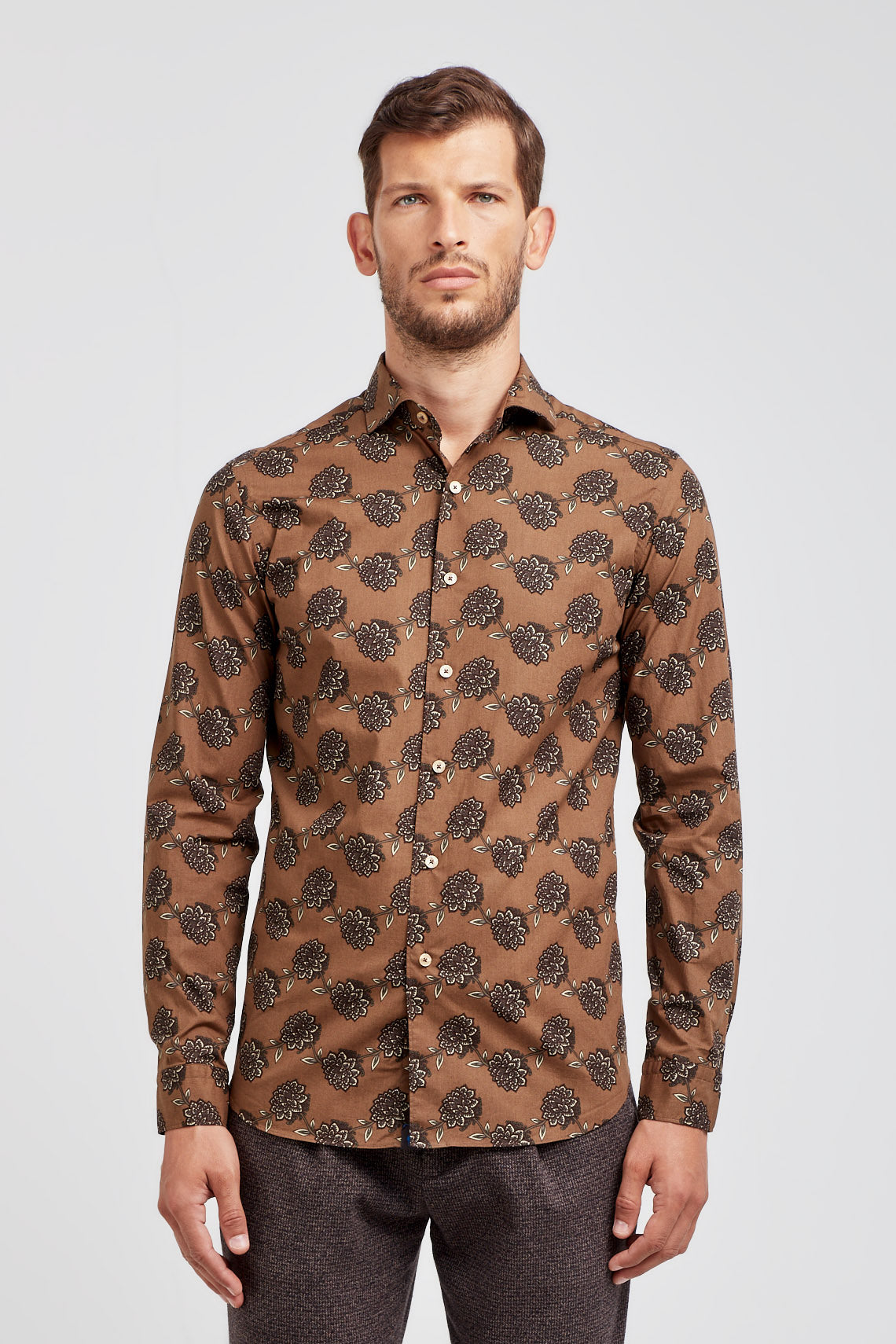 Camicia in popeline stampa floreale con collo francese