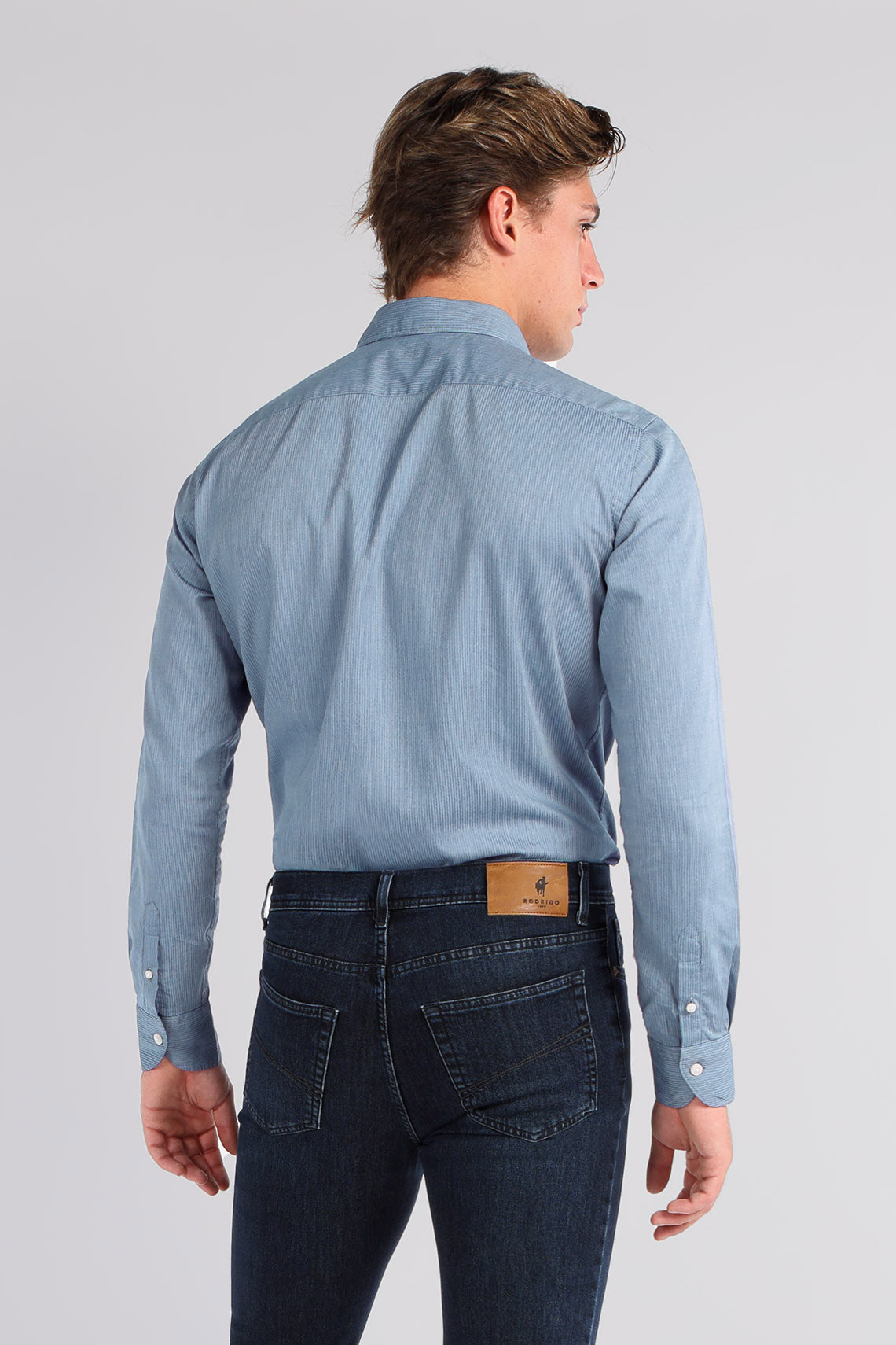 Camicia in tessuto spigato effetto denim con collo francese