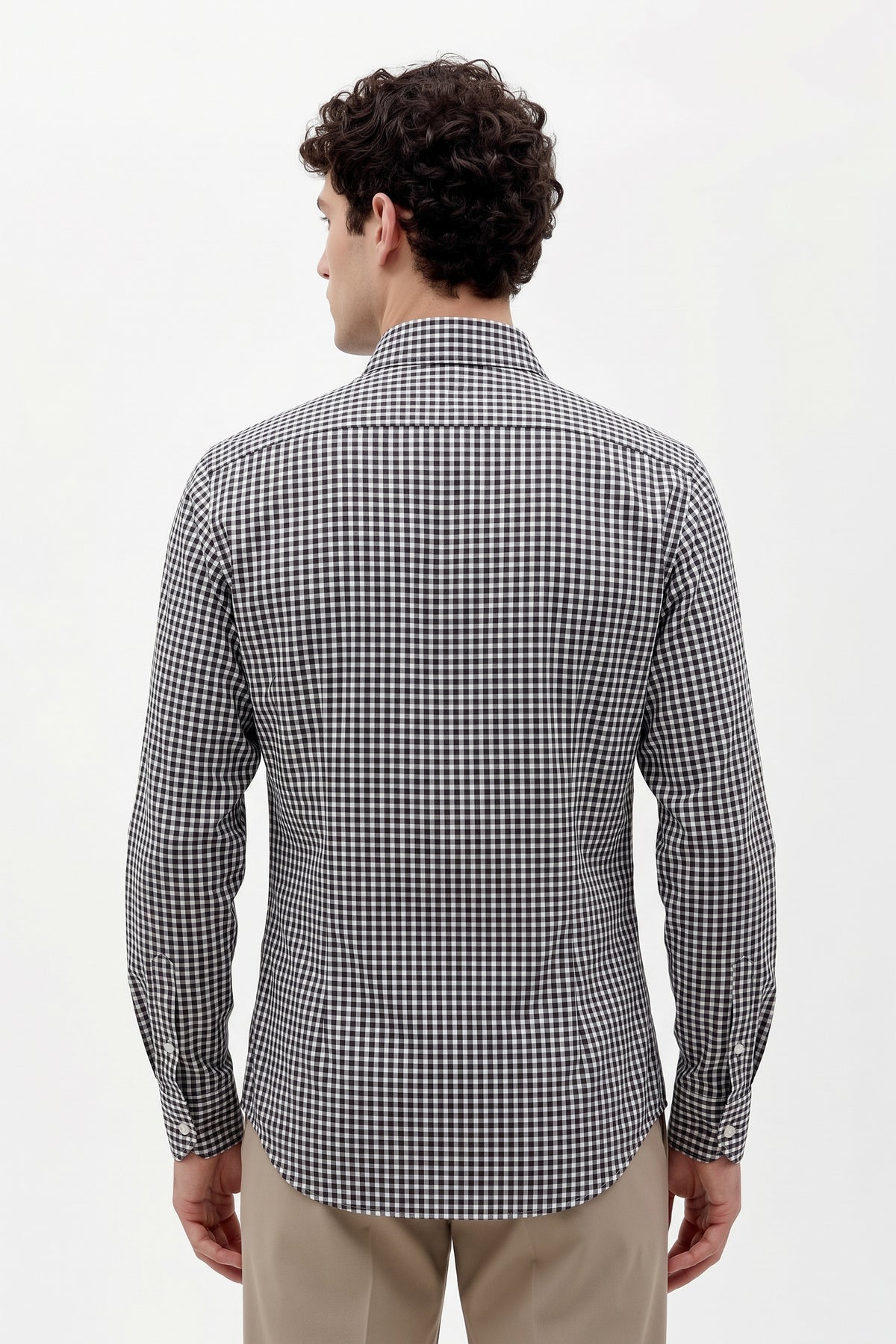 Camicia  a quadri  con contrasti interno lista, polsi e profilo cannoncino in  tinta unita