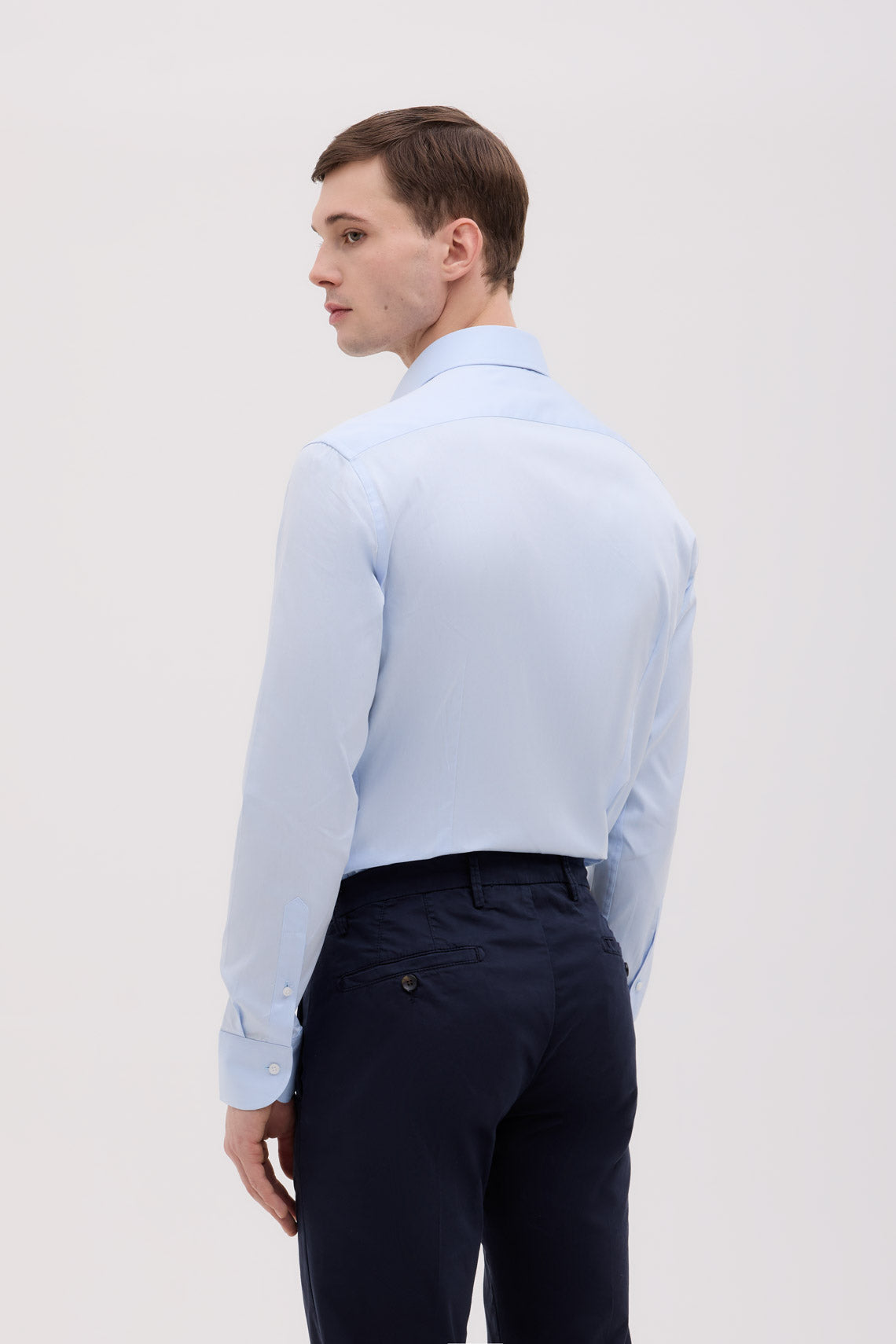 CAMICIA CLASSICA IN TWILL COLLO SEMIFRANCESE