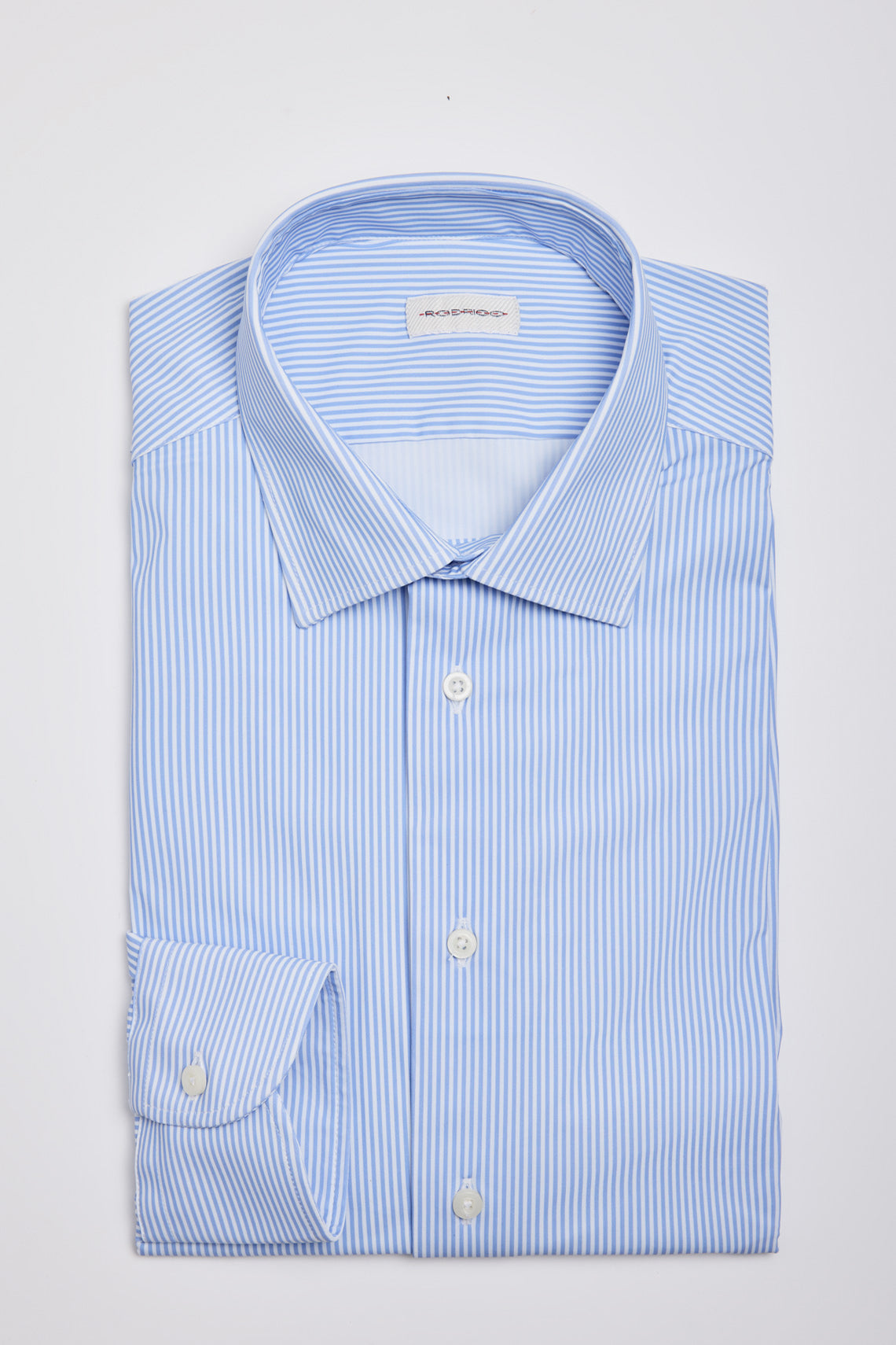Camicia in tessuto tecnico stretch con collo semifrancese custom fit