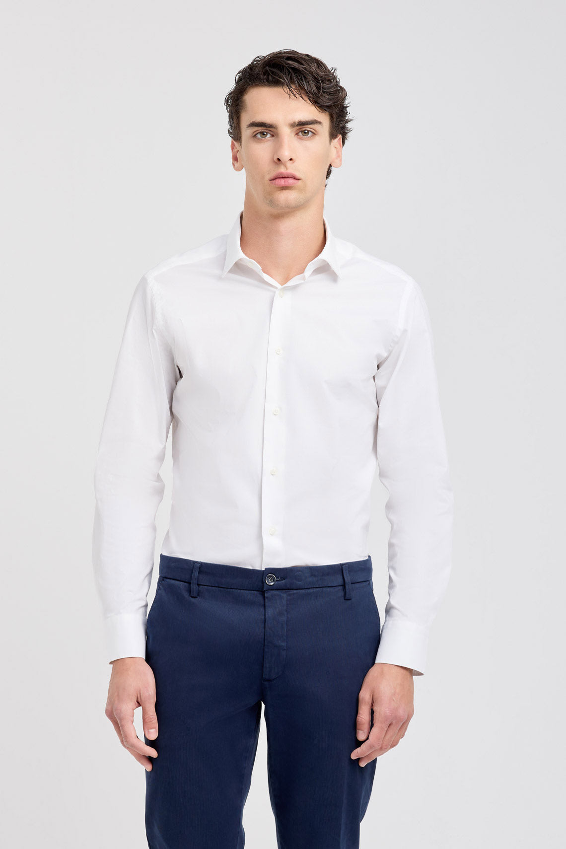 Camicia in popeline stretch con collo semifrancese piccolo custom fit
