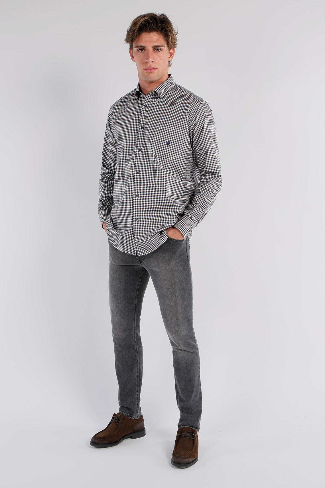Camicia a quadri in twill di cotone con collo button down regulat fit