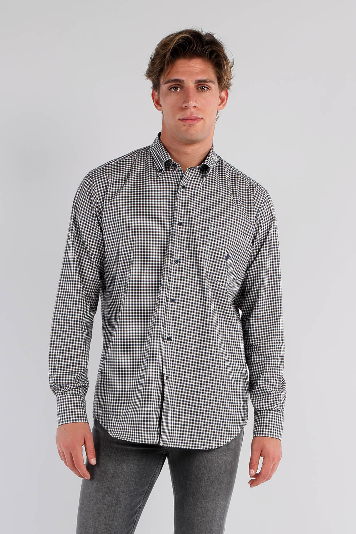 Camicia a quadri in twill di cotone con collo button down regulat fit