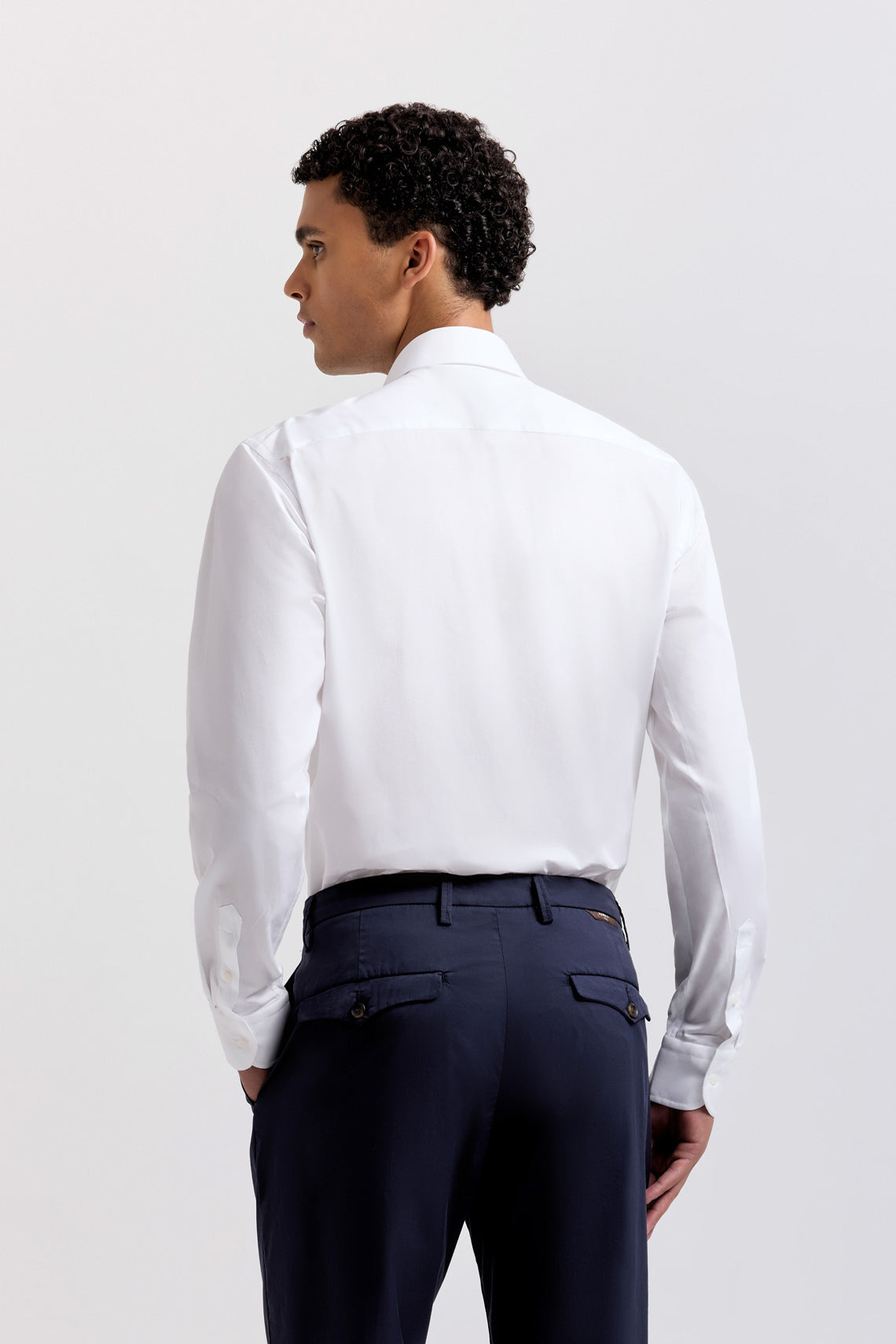 Camicia in tessuto twill con collo semifrancese