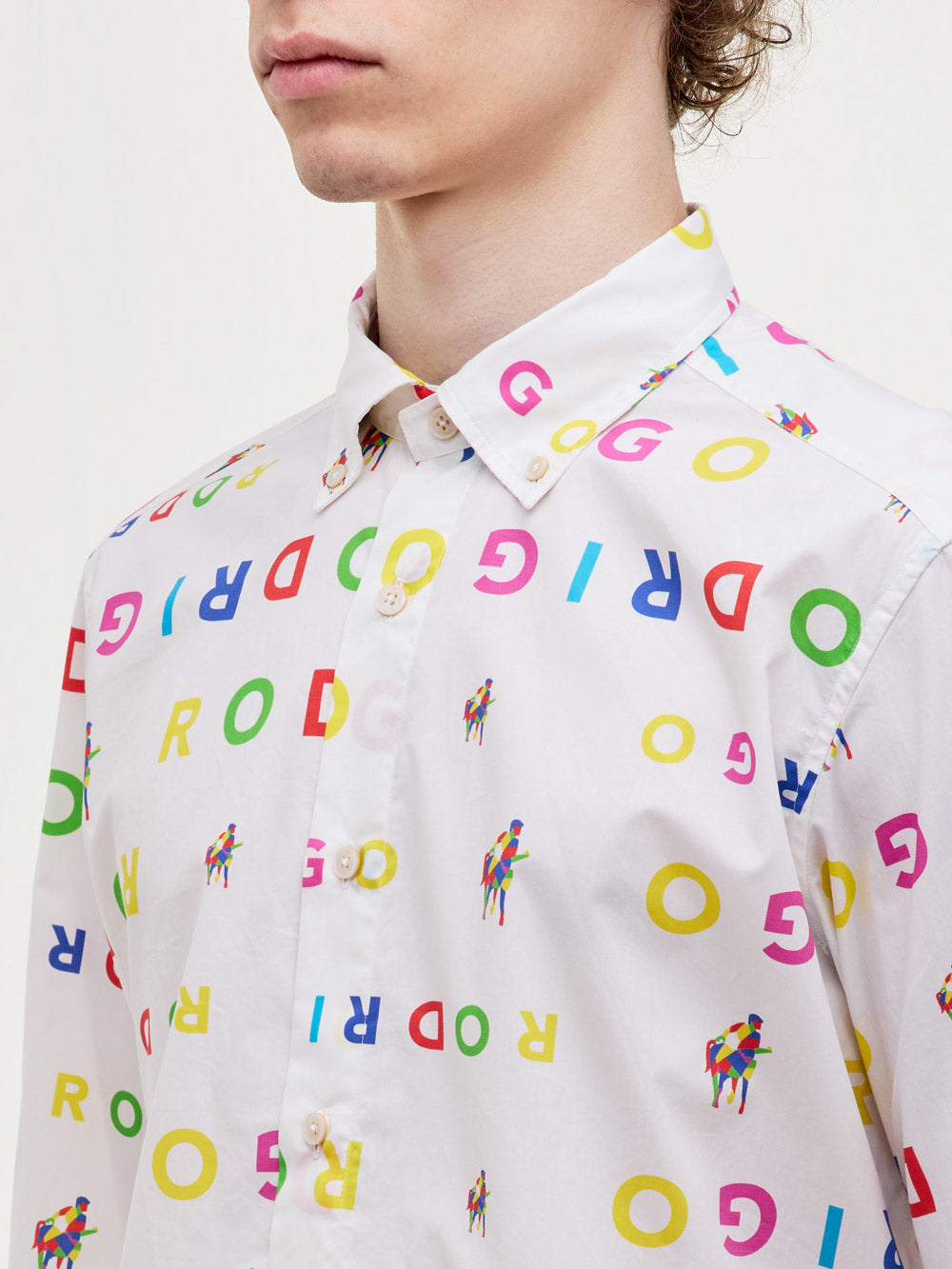 Camicia con stampa all-over in cotone con collo button down