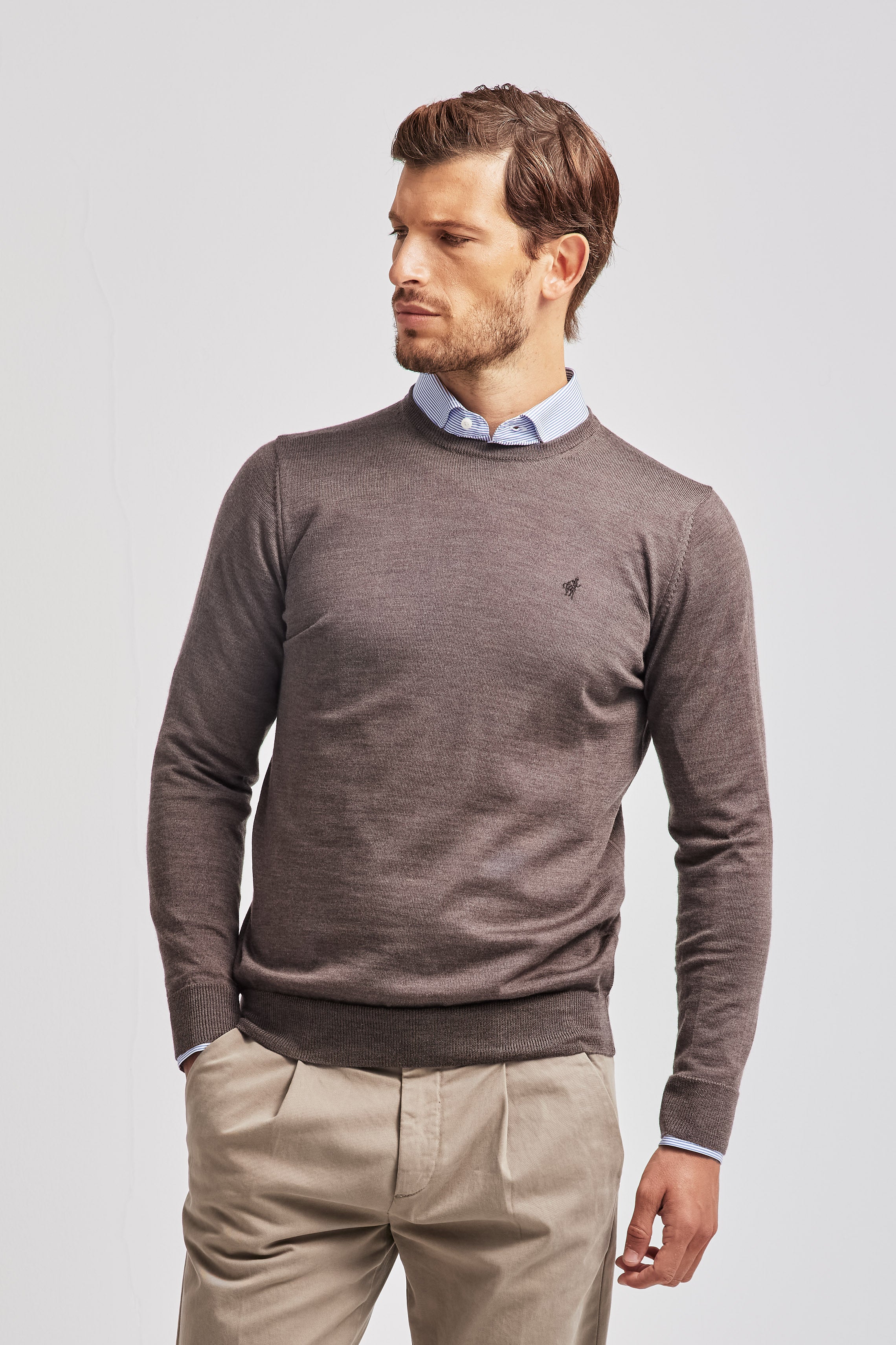 100% pure virgin shaved wool crewneck sweater custom fit