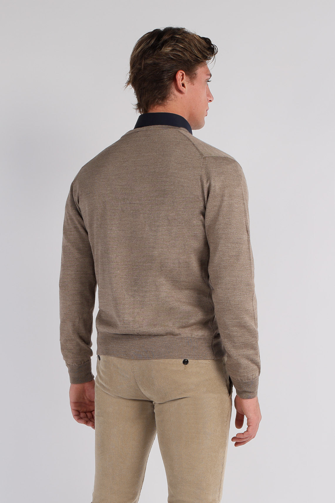 Button cardigan in combed wool regular fit