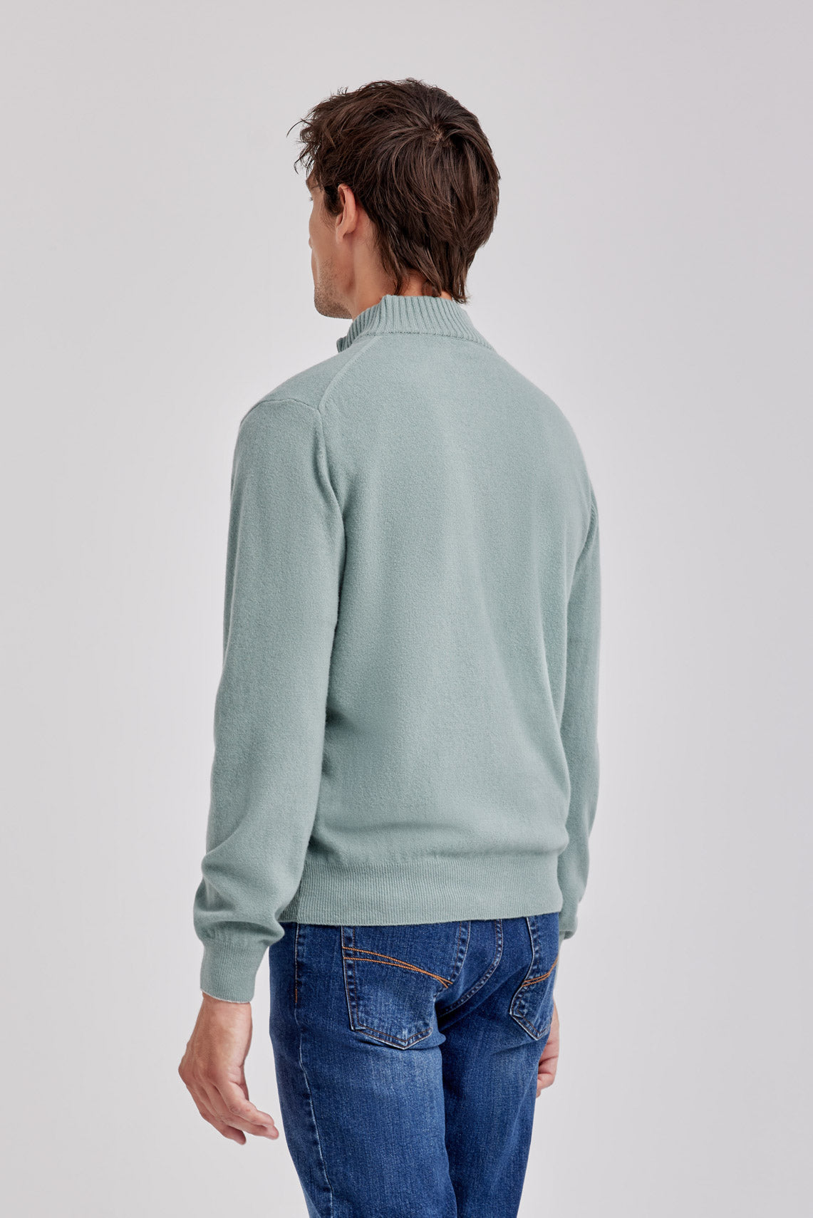 Full zip cardigan in 100% pure carded wool regular fit