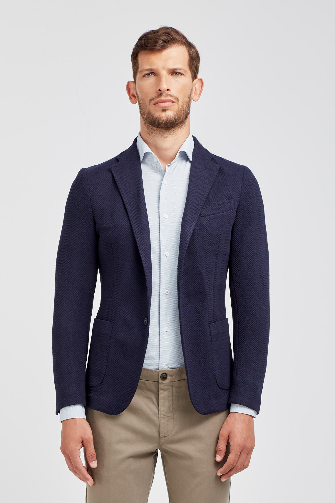 Giacca 2 bottoni jersey stretch con tasche a toppa custom fit