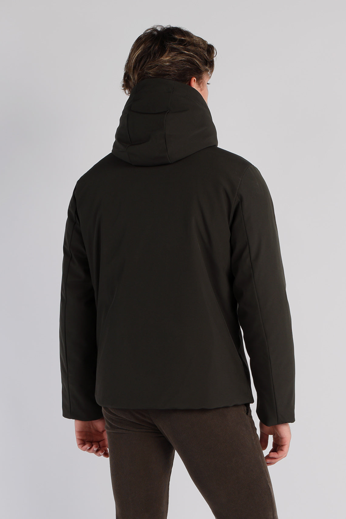 Giubbotto in poly-stretch cappuccio con imbottitura staccabile custom fit