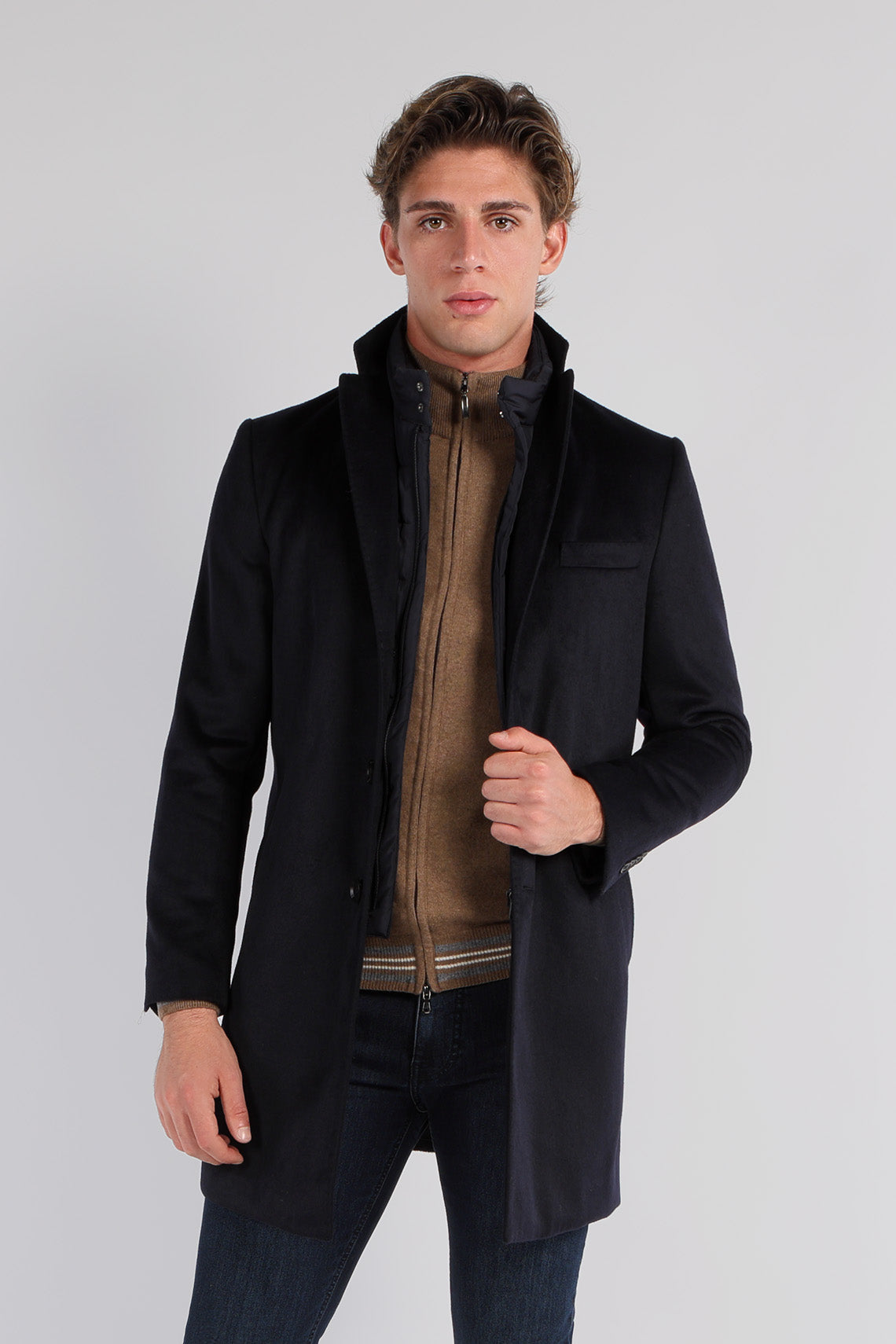 Single-breasted wool coat with detachable bib