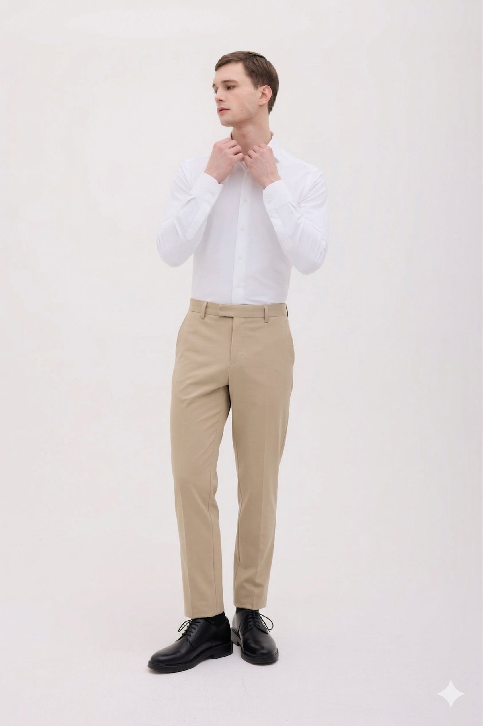 PANTALONE CHINO IN JERSEY TECNICO