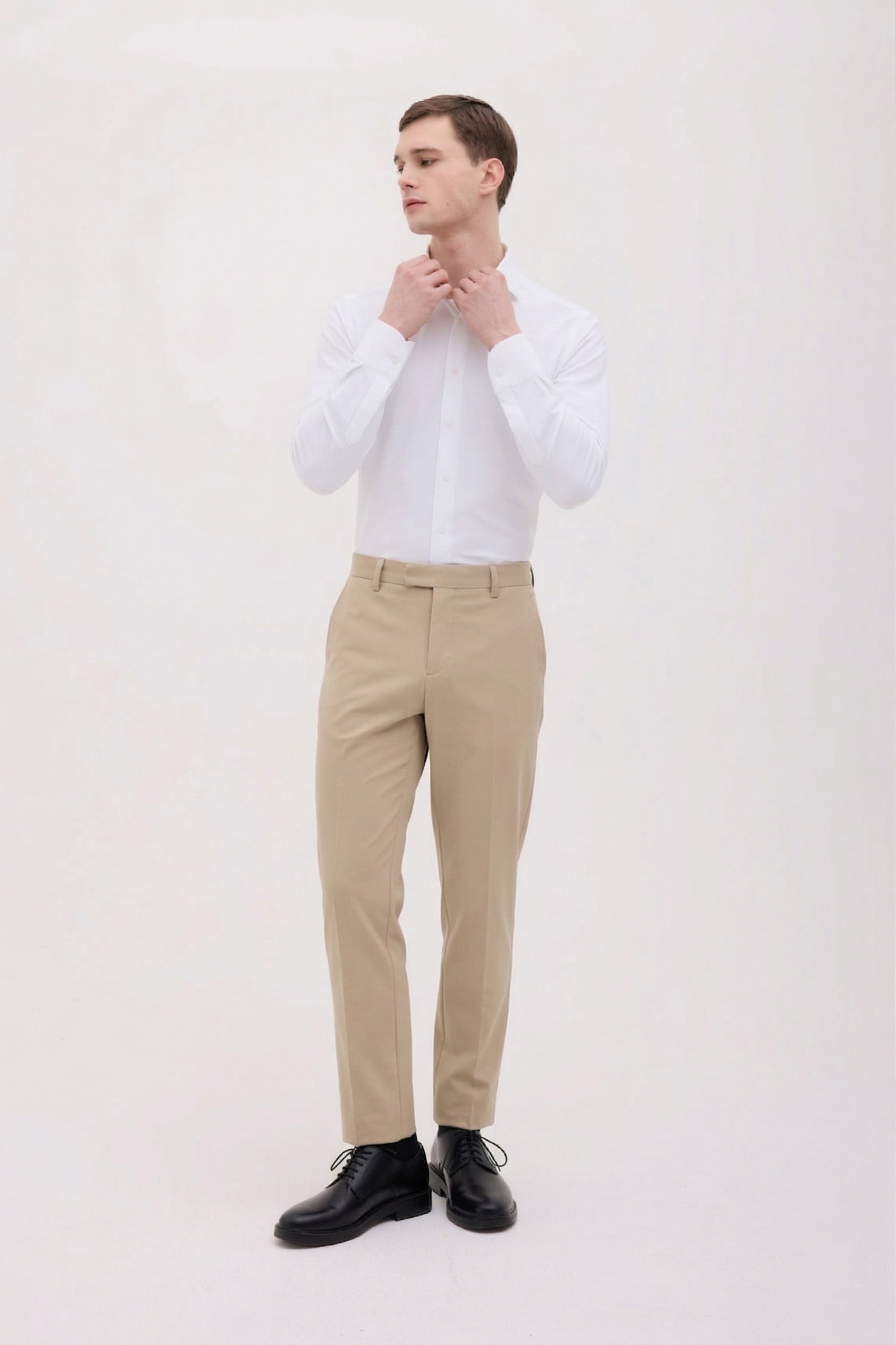 PANTALONE CHINO IN JERSEY TECNICO