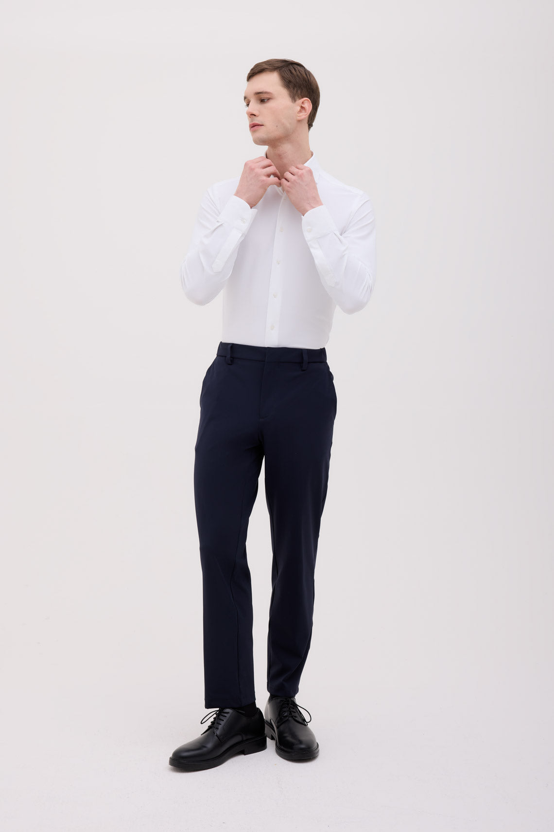 PANTALONE CHINO IN JERSEY TECNICO
