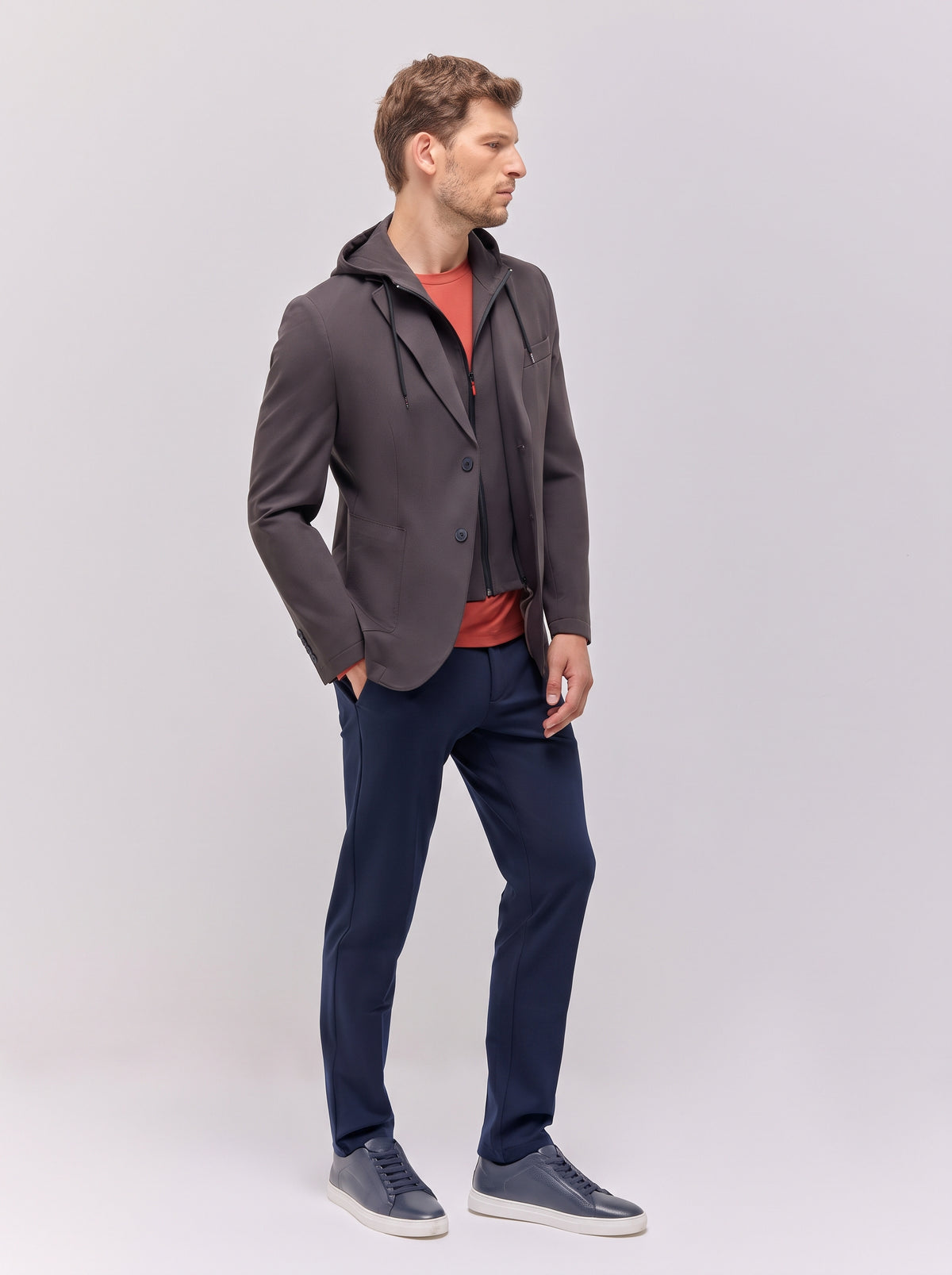 CHINO VENTRE PIATTO  CON COULISSE IN TESSUTO TECNICO