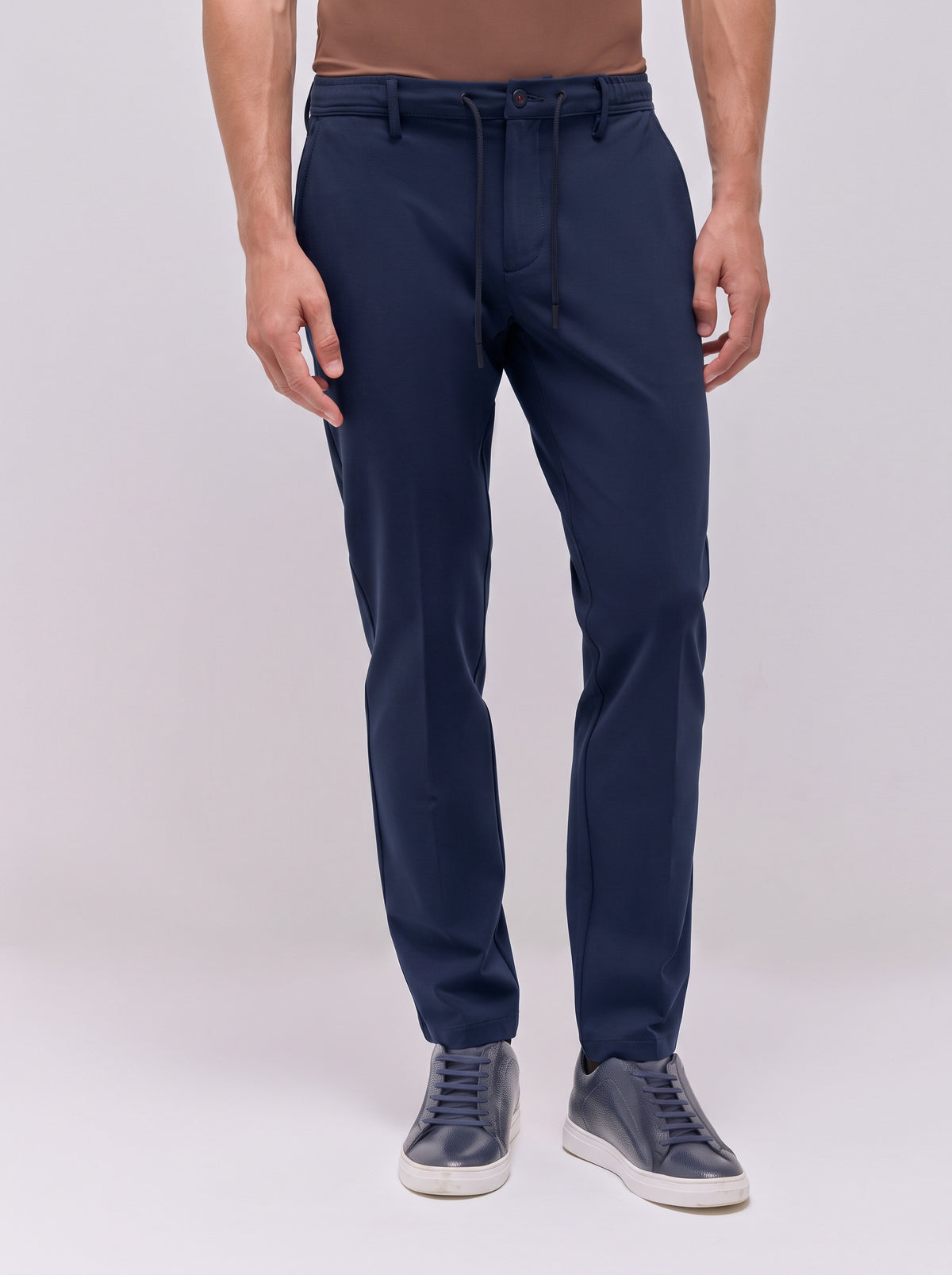 CHINO VENTRE PIATTO  CON COULISSE IN TESSUTO TECNICO