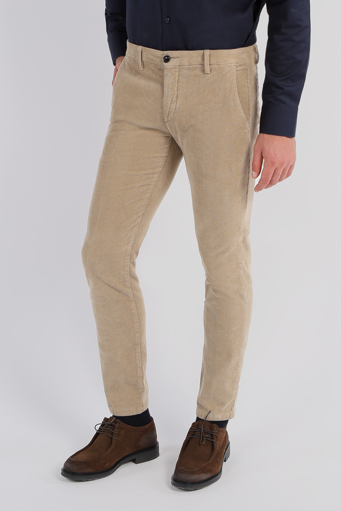 Pantalone chino in velluto 1000 righe stretch tinto capo slim fit