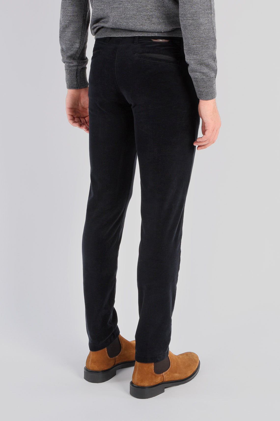 Pantalone chino in fustagno stretch tinto capo taglio fianco slim fit