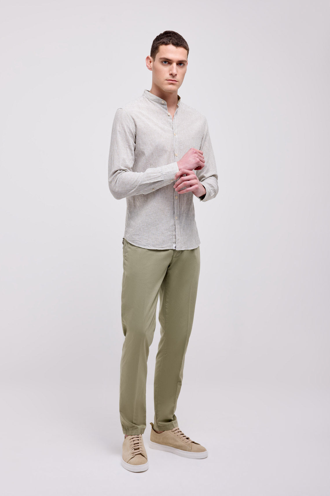 PANTALONE CHINO IN RASO STRETCH MILITARE