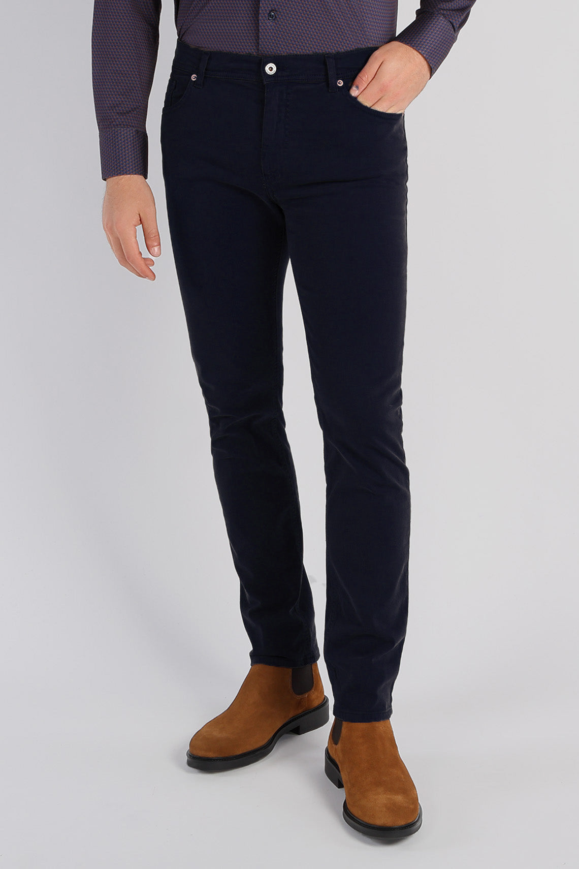 5-Pocket trousers in garment-dyed stretch gabardine custom fit