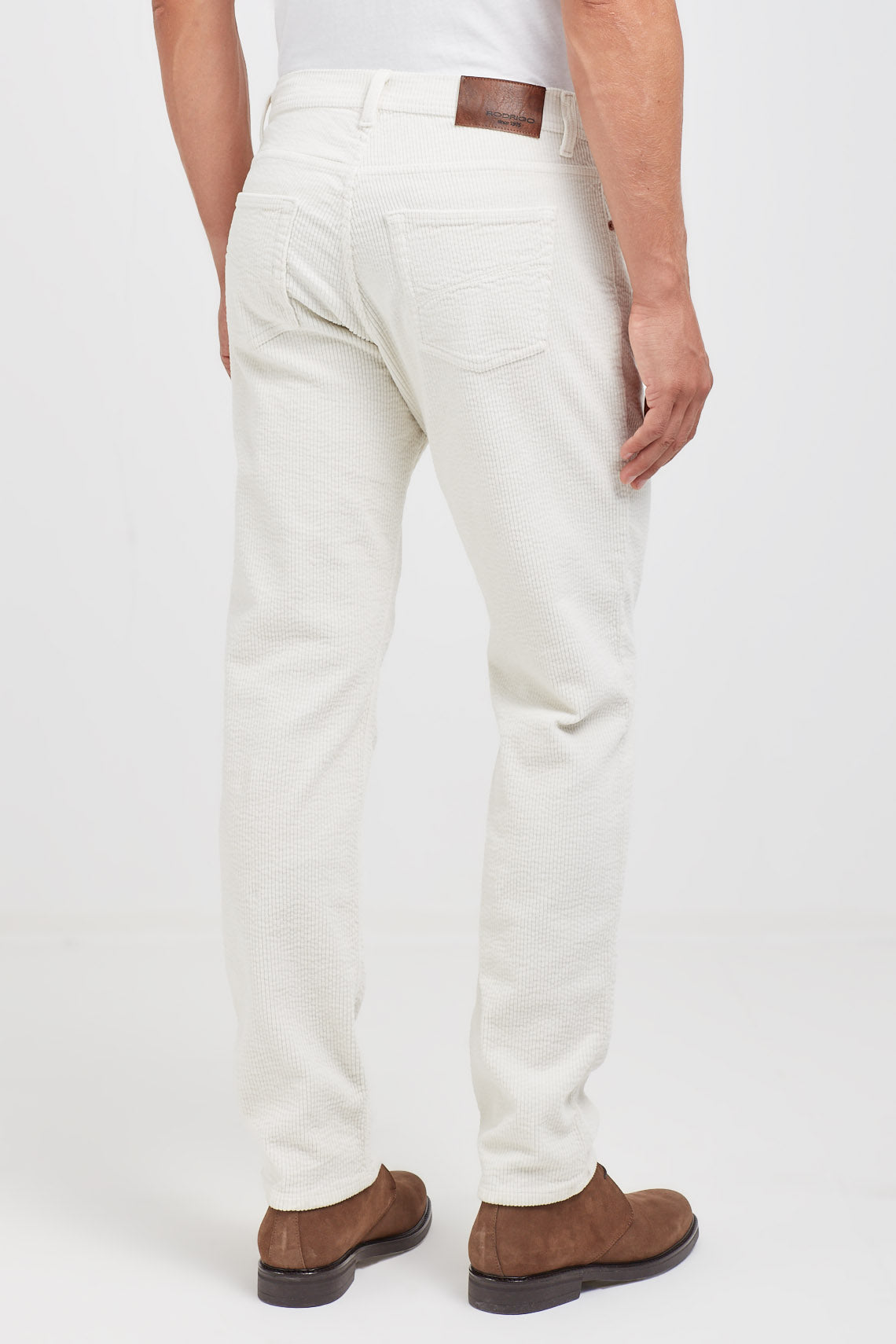 Pantalone 5 tasche in velluto 500 righe stretch tinto capo slim fit